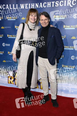 Premiere des 21. Original Roncalli Weihnachtscircus 2025 in Berlin