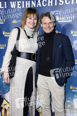 Premiere des 21. Original Roncalli Weihnachtscircus 2025 in Berlin