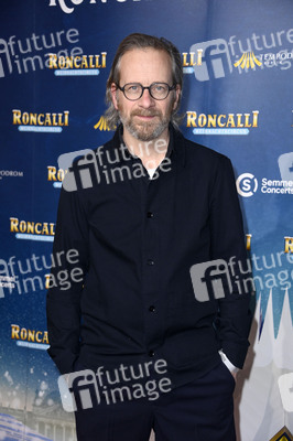 Premiere des 21. Original Roncalli Weihnachtscircus 2025 in Berlin