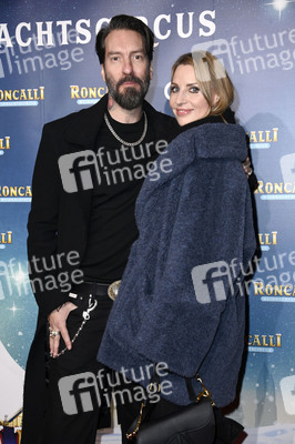 Premiere des 21. Original Roncalli Weihnachtscircus 2025 in Berlin