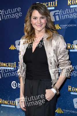 Premiere des 21. Original Roncalli Weihnachtscircus 2025 in Berlin