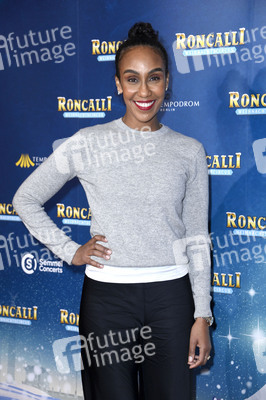 Premiere des 21. Original Roncalli Weihnachtscircus 2025 in Berlin