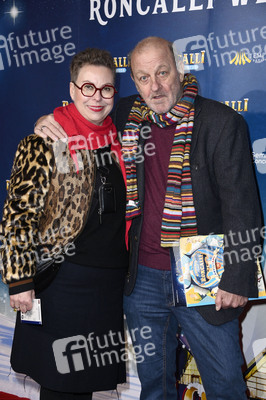 Premiere des 21. Original Roncalli Weihnachtscircus 2025 in Berlin