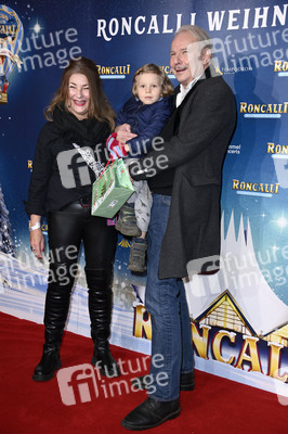 Premiere des 21. Original Roncalli Weihnachtscircus 2025 in Berlin