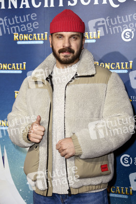 Premiere des 21. Original Roncalli Weihnachtscircus 2025 in Berlin