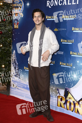 Premiere des 21. Original Roncalli Weihnachtscircus 2025 in Berlin