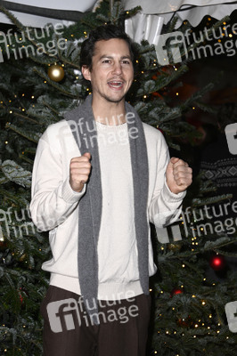 Premiere des 21. Original Roncalli Weihnachtscircus 2025 in Berlin