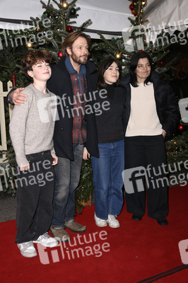 Premiere des 21. Original Roncalli Weihnachtscircus 2025 in Berlin