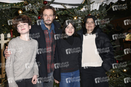 Premiere des 21. Original Roncalli Weihnachtscircus 2025 in Berlin