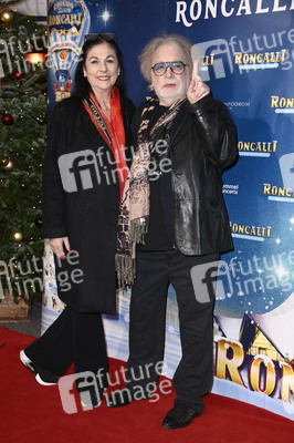 Premiere des 21. Original Roncalli Weihnachtscircus 2025 in Berlin