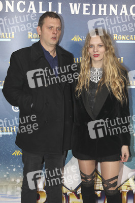 Premiere des 21. Original Roncalli Weihnachtscircus 2025 in Berlin