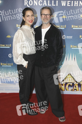 Premiere des 21. Original Roncalli Weihnachtscircus 2025 in Berlin