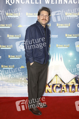 Premiere des 21. Original Roncalli Weihnachtscircus 2025 in Berlin