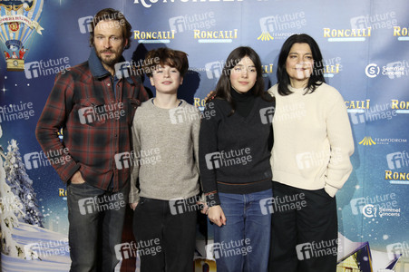 Premiere des 21. Original Roncalli Weihnachtscircus 2025 in Berlin