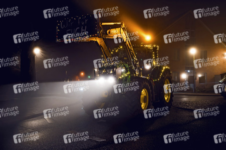 Lichterfahrt der Landwirte in Bienenbüttel