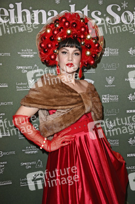 Weihnachts-Soirée mit Julian F. M. Stoeckel in Burg