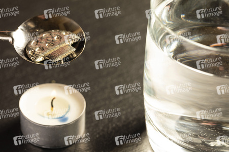 Symbolfoto Zinngießen