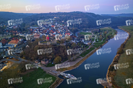 Adventskerze Burgruine Polle