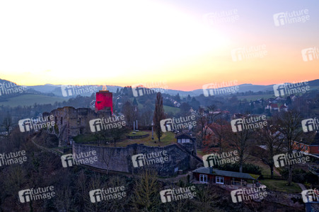 Adventskerze Burgruine Polle