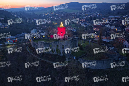 Adventskerze Burgruine Polle