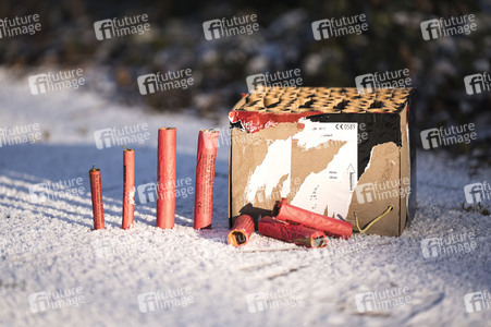 Symbolbild Feuerwerkskörper-Müll