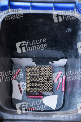 Symbolbild Feuerwerkskörper-Müll