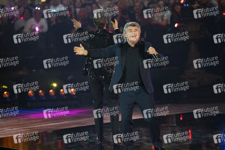 TV-Show 'Silvester-Schlagerbooom 2026 live - Die Wunderlichtershow!' in München