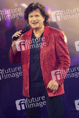 TV-Show 'Silvester-Schlagerbooom 2026 live - Die Wunderlichtershow!' in München