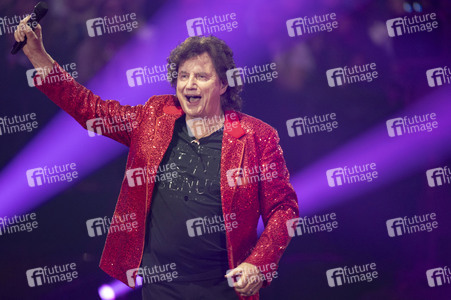 TV-Show 'Silvester-Schlagerbooom 2026 live - Die Wunderlichtershow!' in München