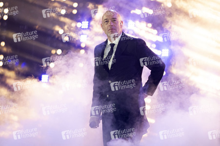 TV-Show 'Silvester-Schlagerbooom 2026 live - Die Wunderlichtershow!' in München