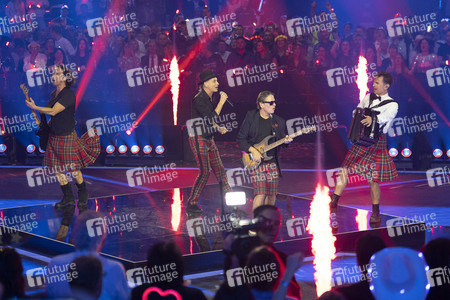 TV-Show 'Silvester-Schlagerbooom 2026 live - Die Wunderlichtershow!' in München