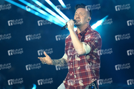 TV-Show 'Silvester-Schlagerbooom 2026 live - Die Wunderlichtershow!' in München