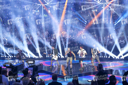 TV-Show 'Silvester-Schlagerbooom 2026 live - Die Wunderlichtershow!' in München