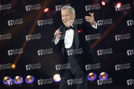 TV-Show 'Silvester-Schlagerbooom 2026 live - Die Wunderlichtershow!' in München