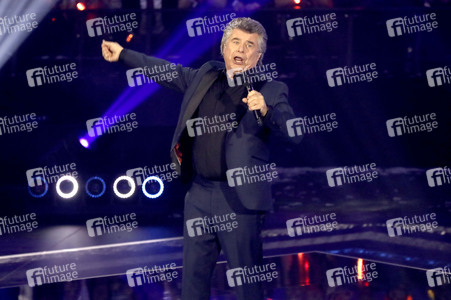 TV-Show 'Silvester-Schlagerbooom 2026 live - Die Wunderlichtershow!' in München