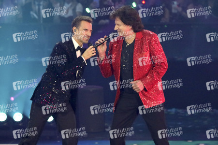 TV-Show 'Silvester-Schlagerbooom 2026 live - Die Wunderlichtershow!' in München