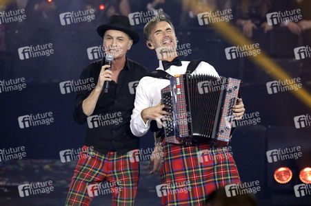 TV-Show 'Silvester-Schlagerbooom 2026 live - Die Wunderlichtershow!' in München