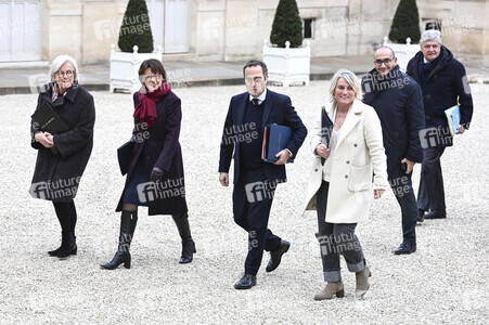 Kabinettssitzung  in Paris