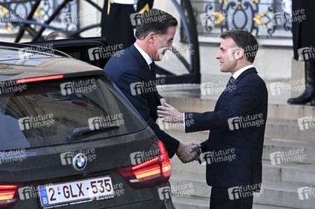 Treffen der Koaliton der Willigen in Paris