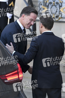 Treffen der Koaliton der Willigen in Paris