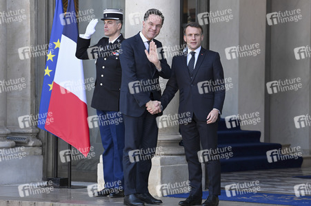 Treffen der Koaliton der Willigen in Paris