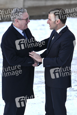 Treffen der Koaliton der Willigen in Paris