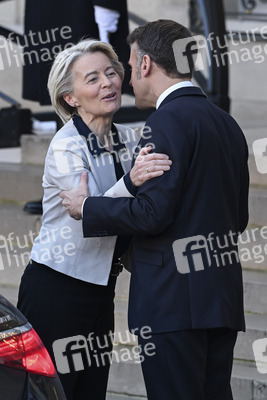 Treffen der Koaliton der Willigen in Paris