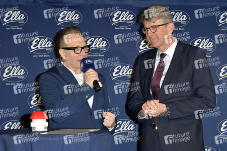 Fototermin zum Sendestart von Ella Radio in Berlin