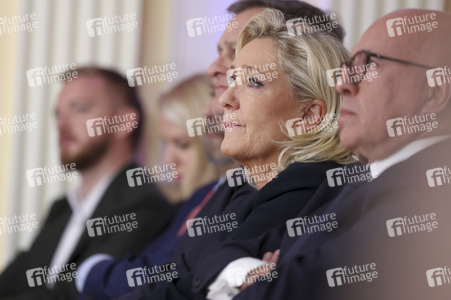 Pressekonferenz mit Jordan Bardella in Paris