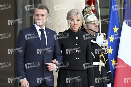 Empfang von König Felipe VI. in Paris