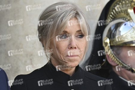 Empfang von König Felipe VI. in Paris