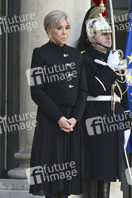 Empfang von König Felipe VI. in Paris