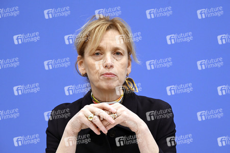 Bundespressekonferenz 'Seniorinnen und Senioren in der digitalen Welt' in Berlin