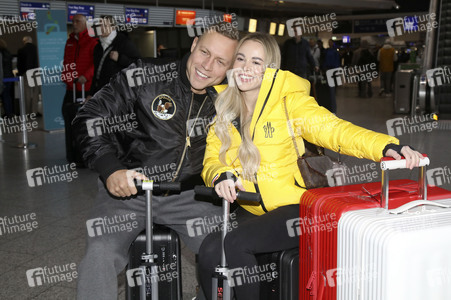 Abflug ins Dschungel-Camp 2026 vom Flughafen Frankfurt am Main